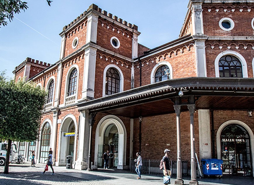 Stazione Ferroviaria - Brescia